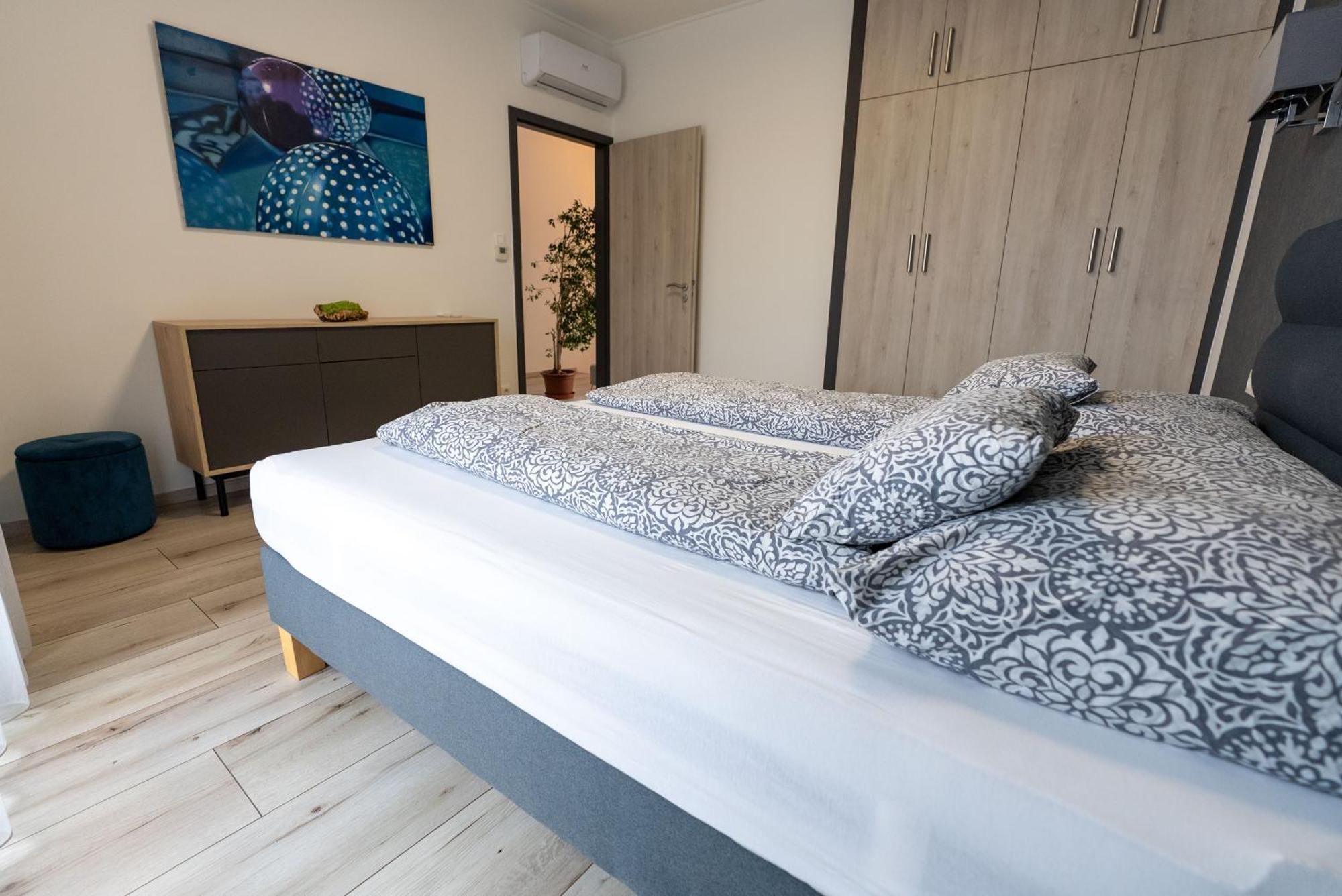 Jokai Apartman Dunafoldvar Extérieur photo